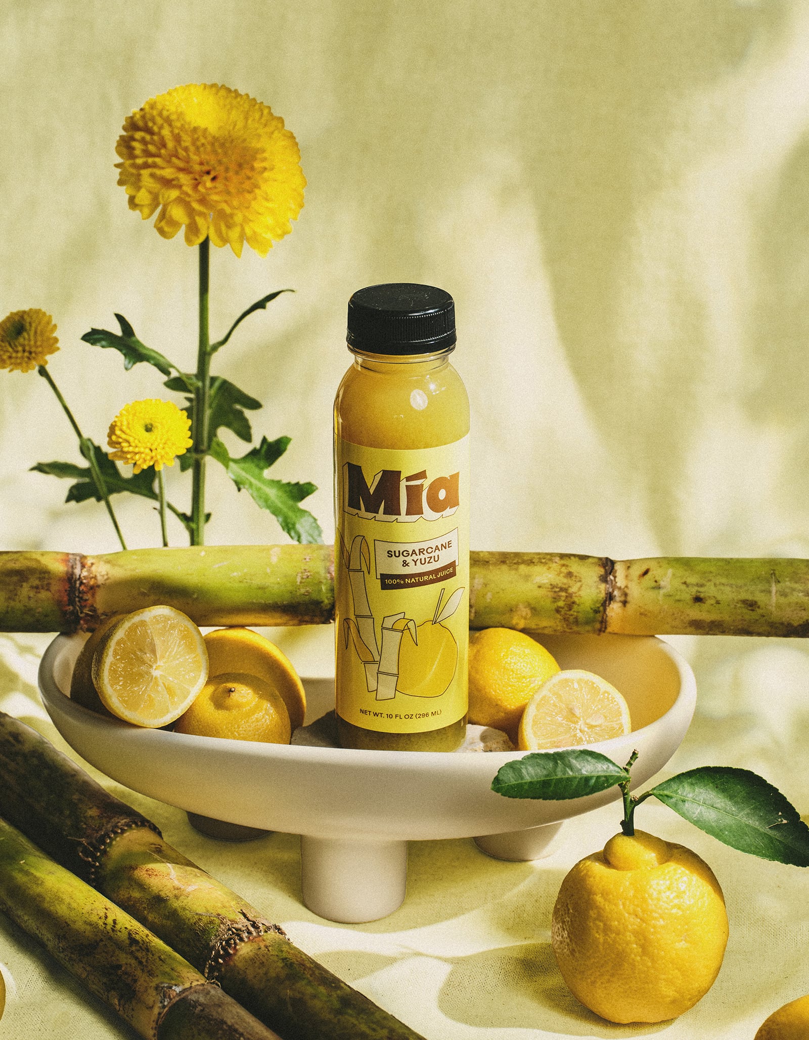 Mía sugarcane juice bottles, food and beverage packaging design for a New York brand